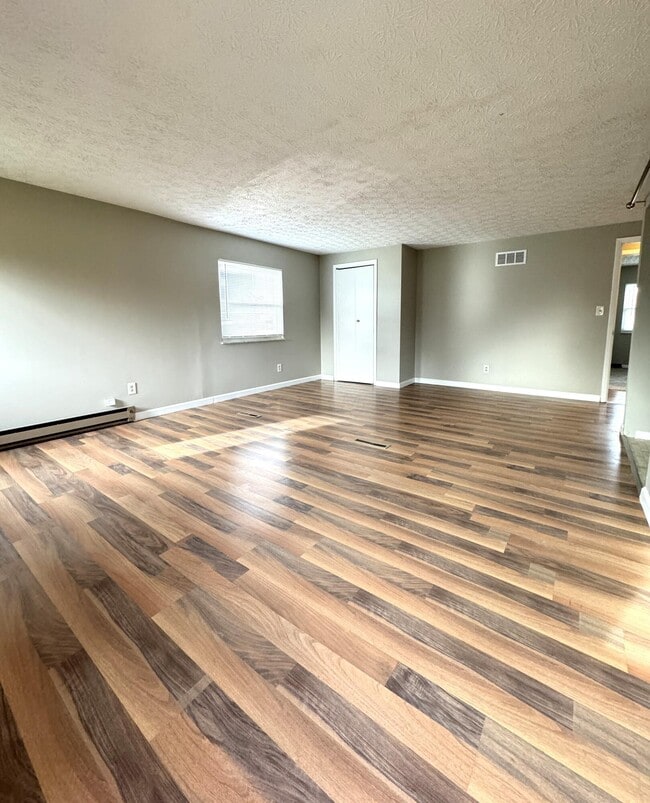 Building Photo - 5117 Bixford Ave