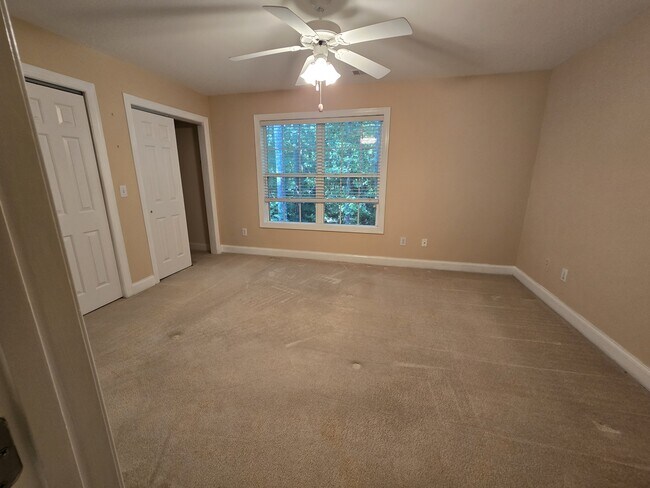 Building Photo - 5003 Double Fox Rd