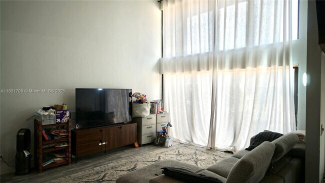 Building Photo - 741 E Coco Plum Cir