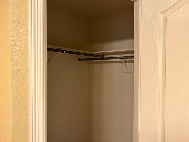 Building Photo - 441 Maggie Cir