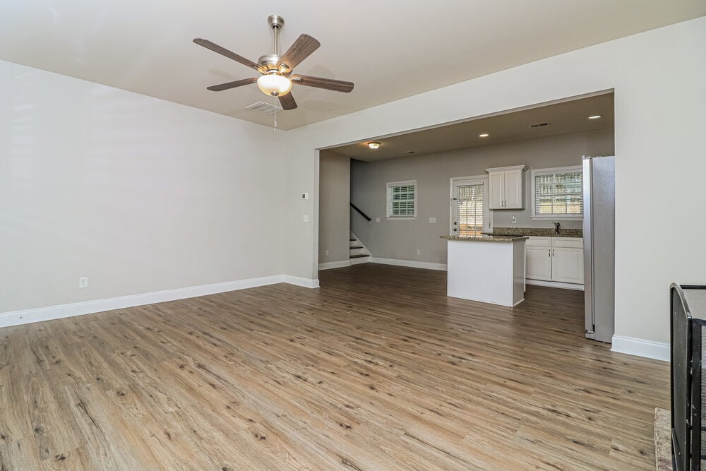 Building Photo - 77 Rosemont Ct