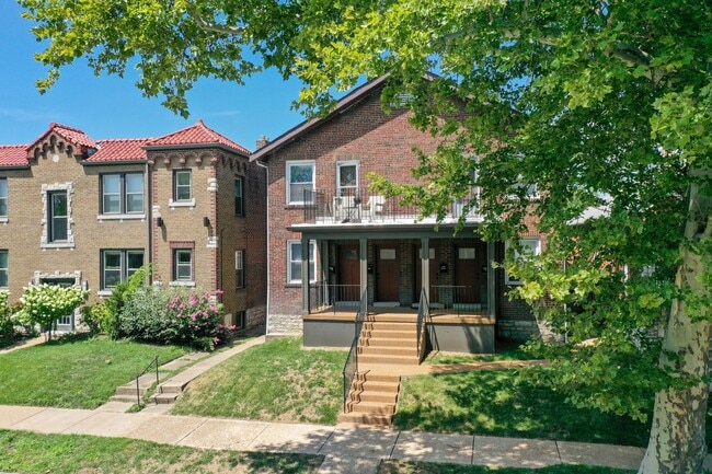 Building Photo - 3535 Lawn Ave