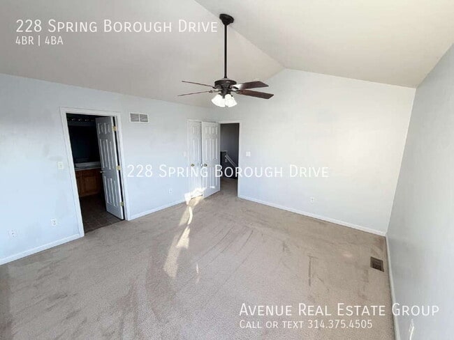 Building Photo - 228 Spring Borough Dr