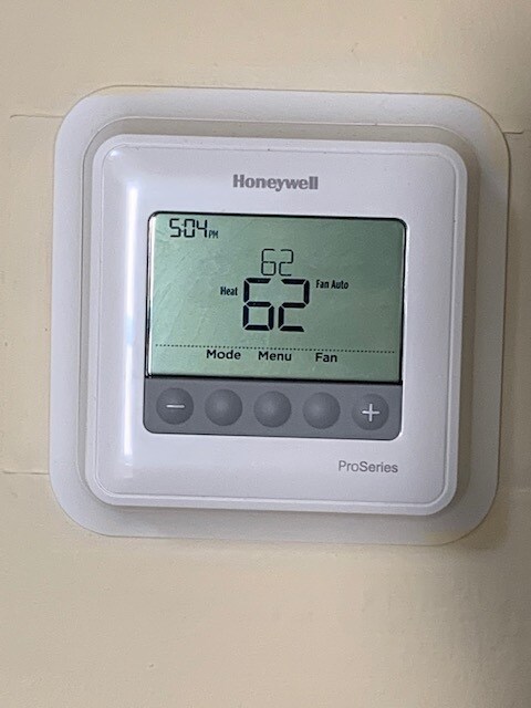 Building Photo - 501 Shore Rd