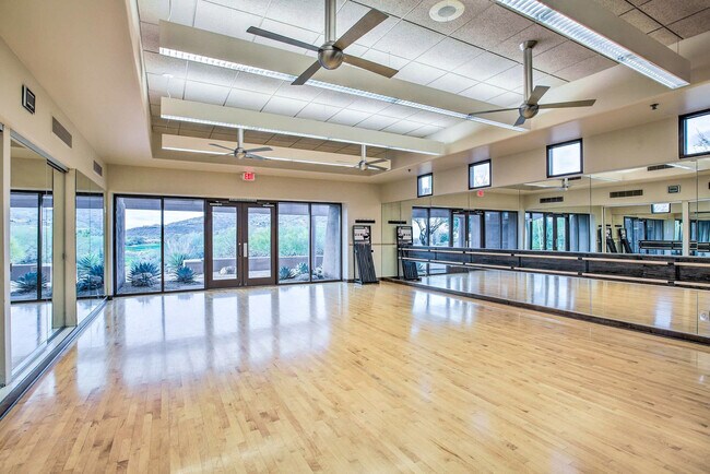 Building Photo - 7152 E Canyon Wren Cir