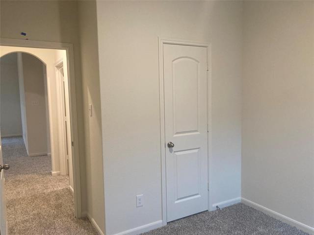 Building Photo - 645 Arlington Park Ct