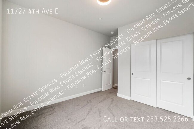 Building Photo - 11727 4th Ave E