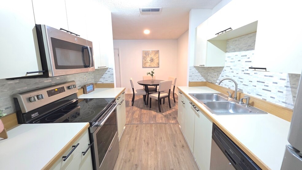 Building Photo - 101 Bent Tree Dr