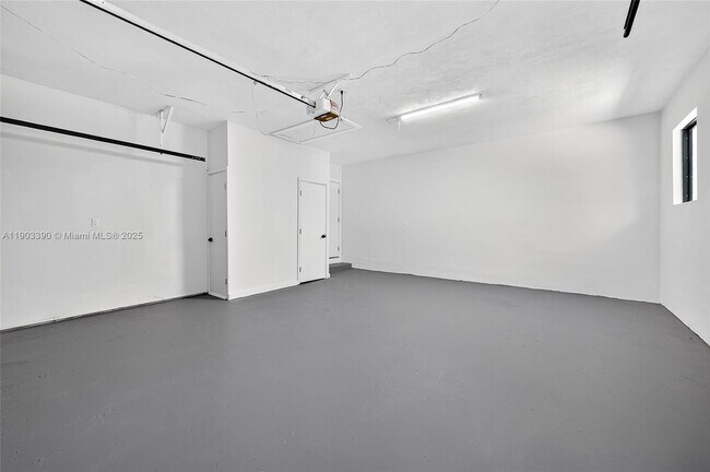 Building Photo - 7865 SW 183rd Terrace