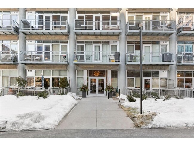 Building Photo - 748 N 3rd St