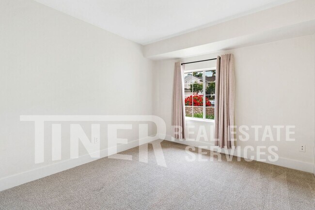 Building Photo - 3421 Cobblestone Dr