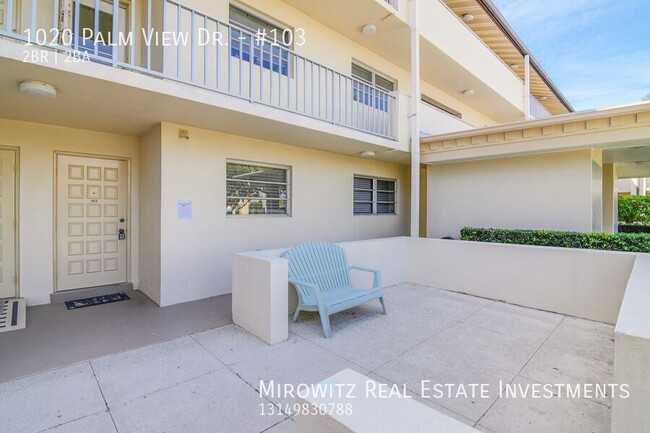 Building Photo - Beautiful 2BR/2BA Palm River Condo with Ma...