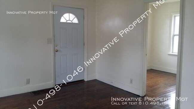 Building Photo - Flint Township 2 bedroom!