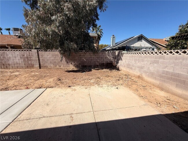 Building Photo - 1593 Teardrop St