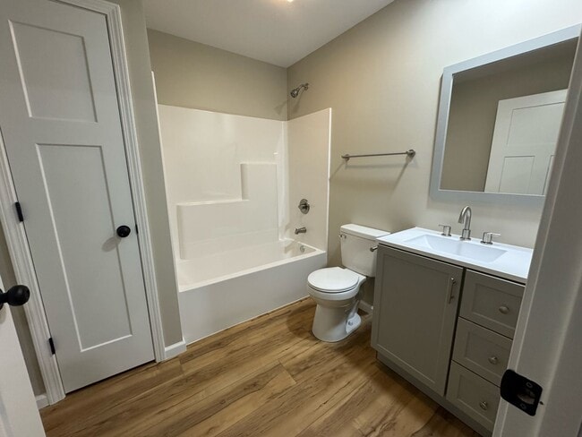 Building Photo - Cedar Circle Duplexes