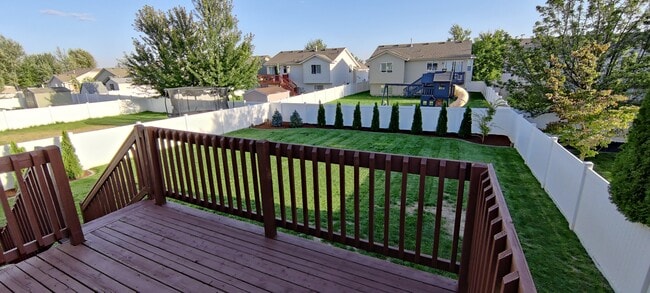 Building Photo - 1721 W Cimarron Ln