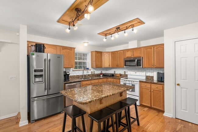 Building Photo - 117 Crazy Horse Trail