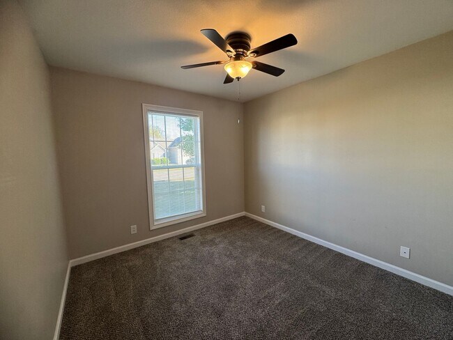 Building Photo - Beautiful Single Family Home