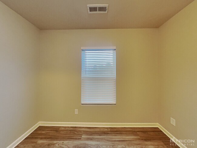 Building Photo - 659 Scarlet Leaf Ln.