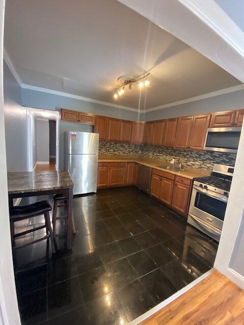 Building Photo - 229 Ashworth Pl