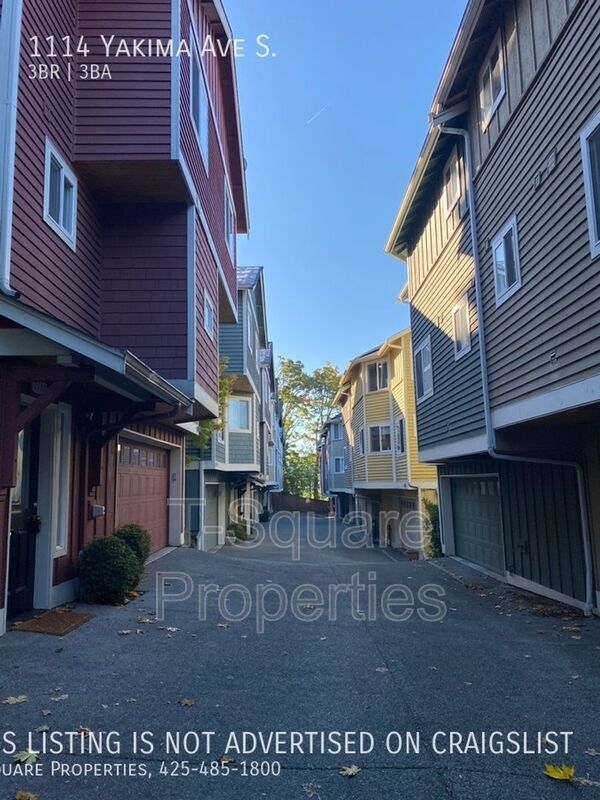 Building Photo - 1114 Yakima Ave S