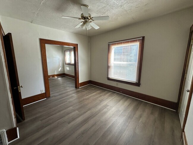 Building Photo - Wesley St 336-338 W