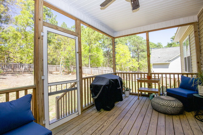 Building Photo - "Beautifully Designed, spacious 2400 Sq. F...