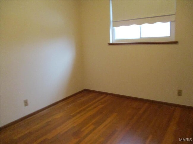 Building Photo - 245 Lindy Blvd