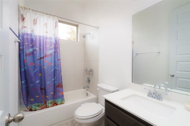 Building Photo - 816 Paseo de Castana Wy