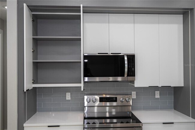 Building Photo - 70 McDill Dr