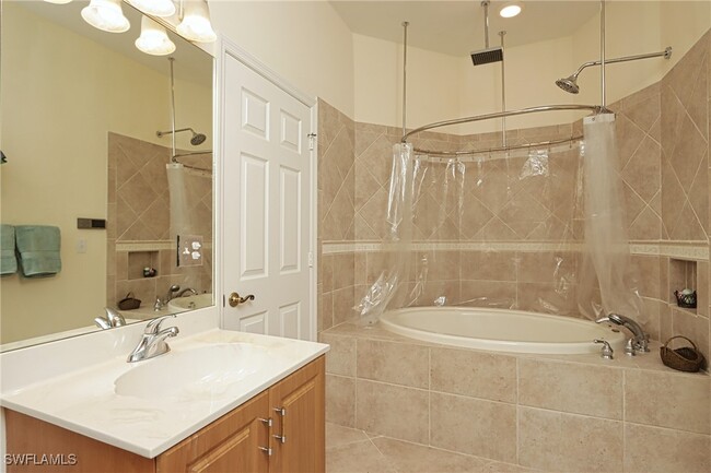 Building Photo - 27091 Flamingo Dr