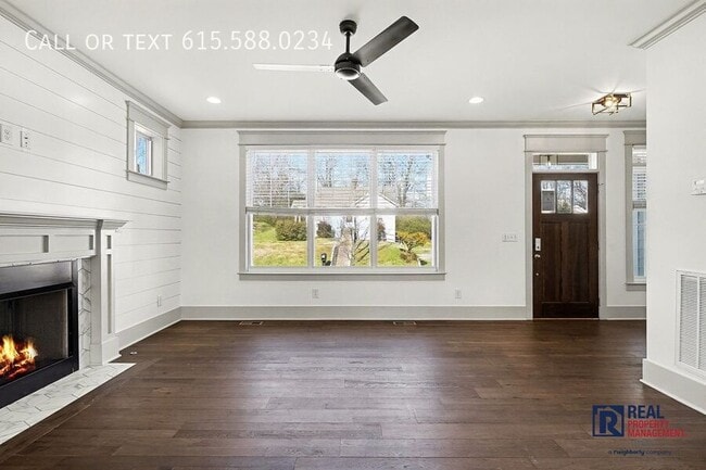 Building Photo - 124 8th Ave