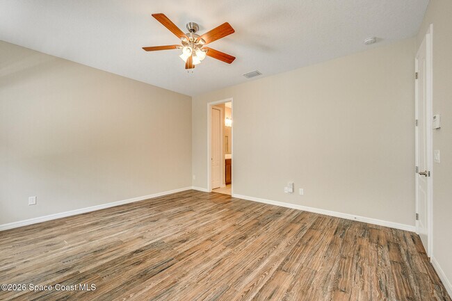 Building Photo - 5748 Tamarac Dr