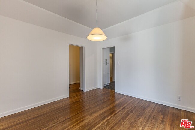Building Photo - 650 Maltman Ave