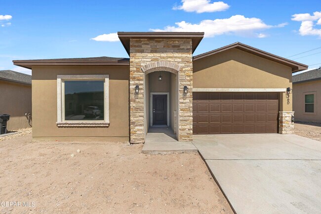 Primary Photo - 360 Playa Vis St