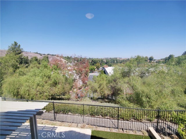 Building Photo - 14289 Hillcrest Dr