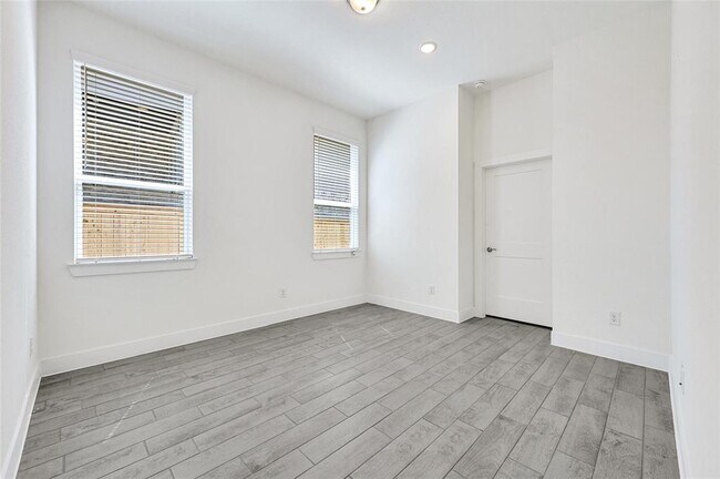 Building Photo - 21711 Meridian Duskywing Dr