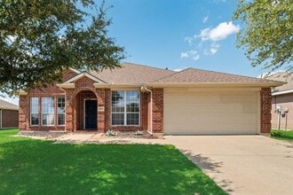 Building Photo - 2200 Fieldcrest Dr