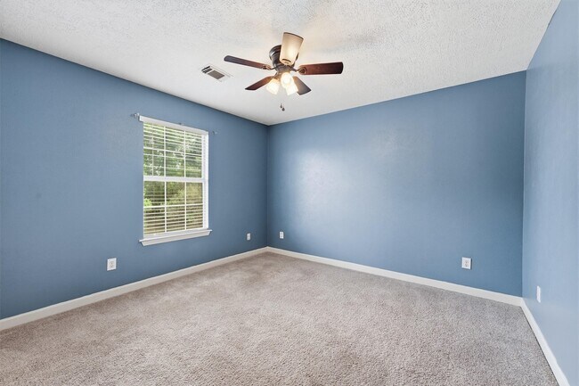 Building Photo - 818 Heather Park Ct