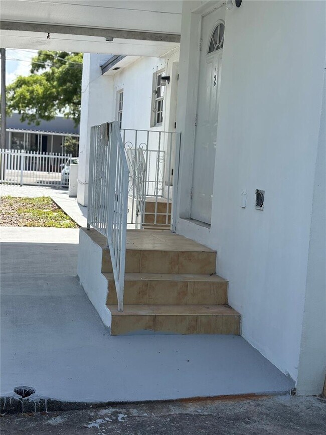 Building Photo - 70 NW 34th Ave