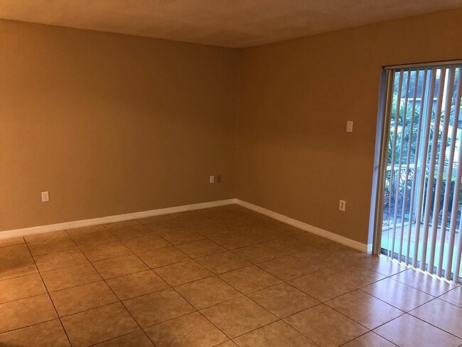 Building Photo - 3815 Bowline Cir