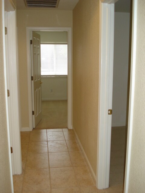 Building Photo - 600 Boone Dr
