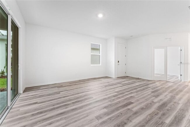 Building Photo - 31351 Paper Birch St