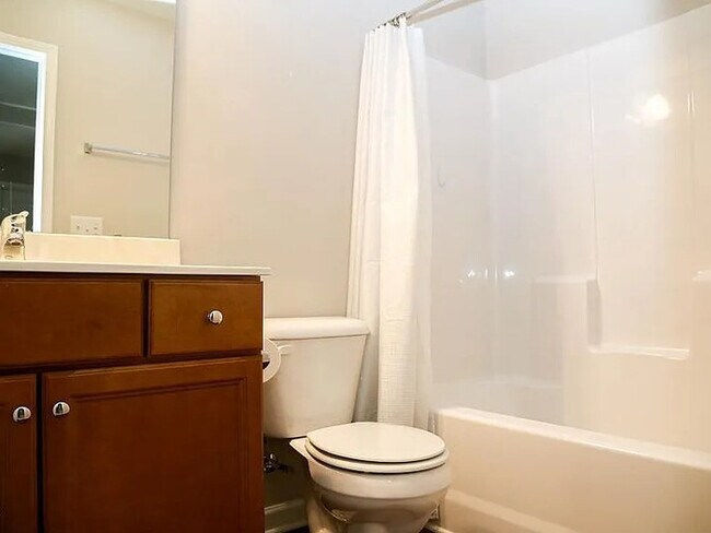 Building Photo - Earn Wealth While Leasing - Like a Homeowner - Lease to Own