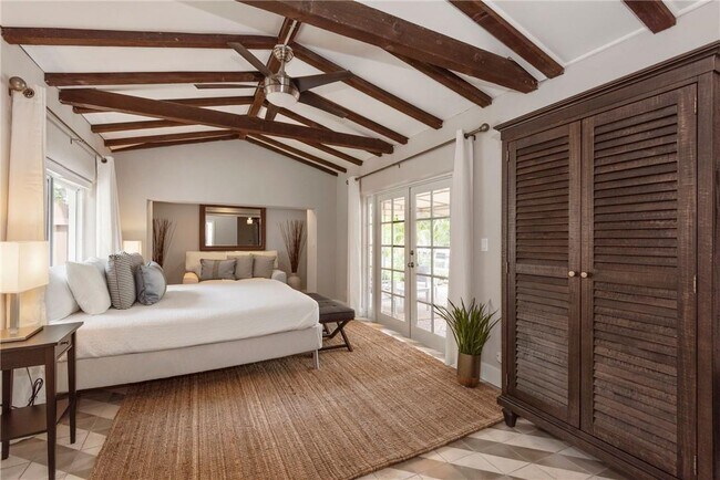 Building Photo - 4 S Gordon Rd