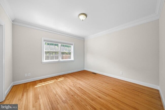 Building Photo - 1310 Forestwood Dr