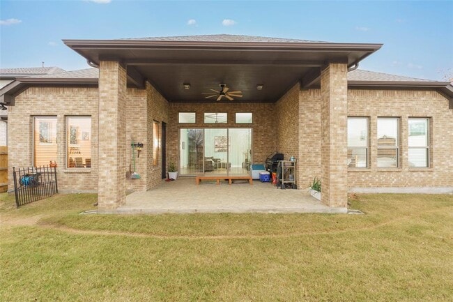 Building Photo - 816 Paseo de Castana Wy