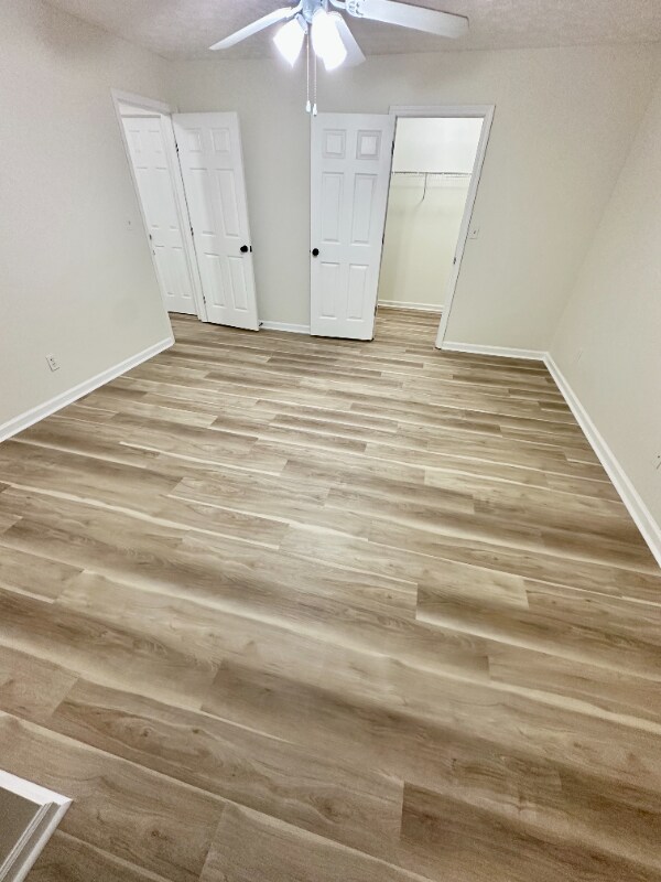 Building Photo - 3778 Clarendon Pl