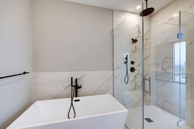 Building Photo - 1711 Allen Pkwy