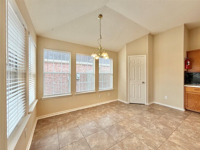 Building Photo - 25335 Rayford Crest Dr